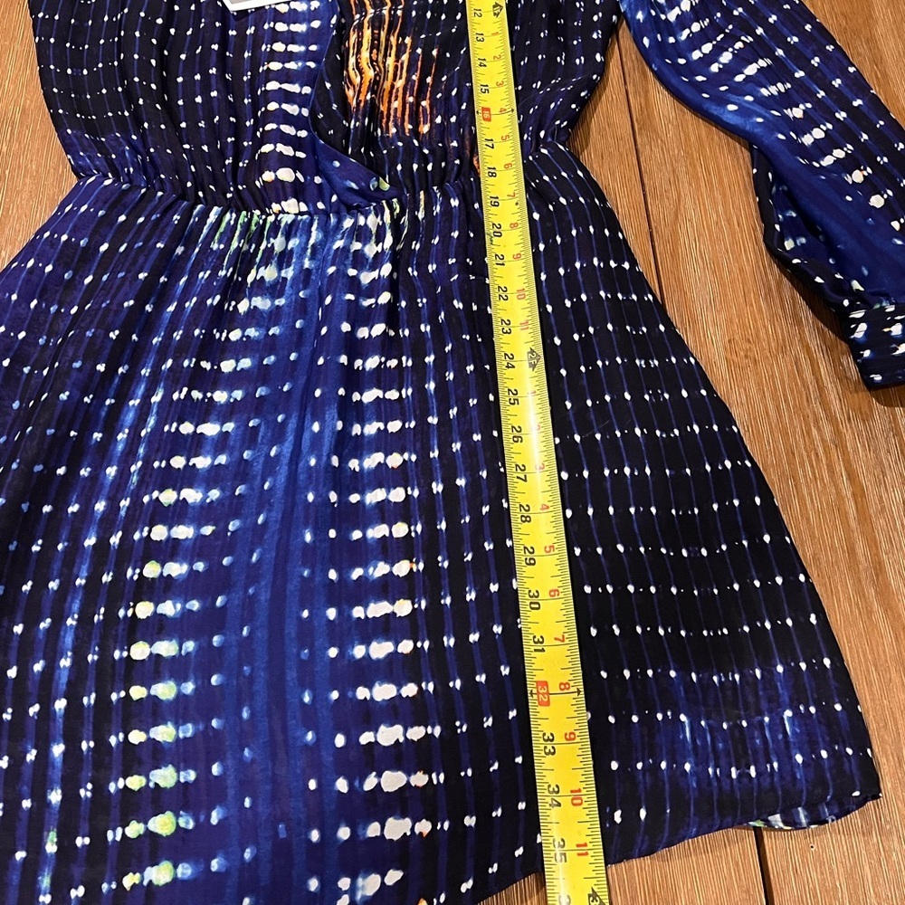 NWT Parker "Excl Quilted WR" 100% Silk Abstract Mini Dress Size Medium. - Picture 3 of 8